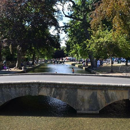 Roman Villa Bourton-on-the-Water Exterior photo